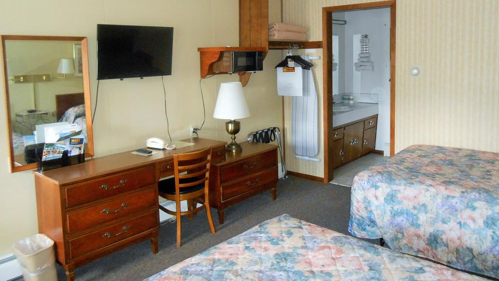 Budget Inn Long Prairie Номер фото