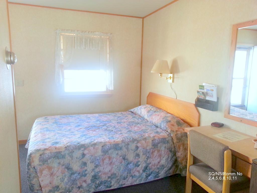 Budget Inn Long Prairie Номер фото