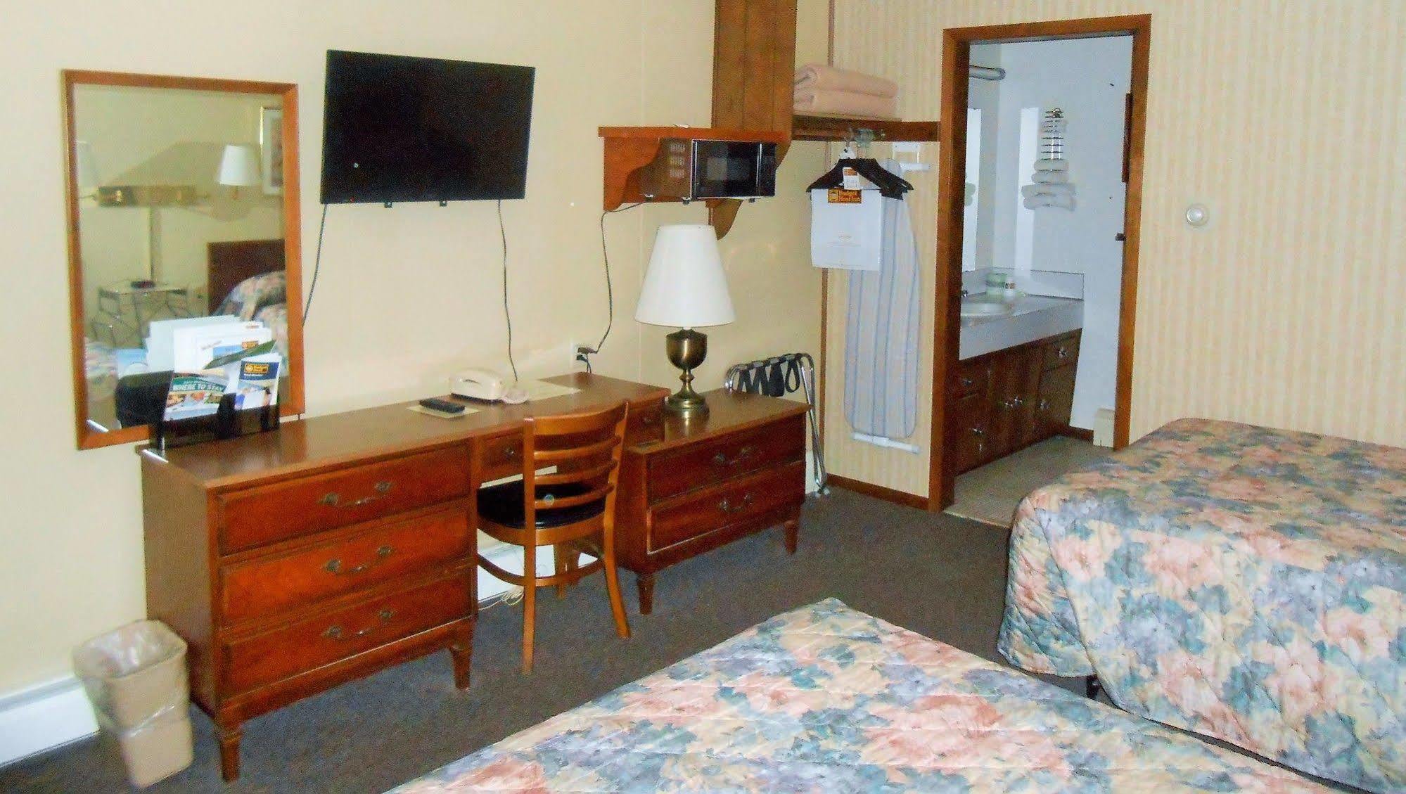 Budget Inn Long Prairie Экстерьер фото